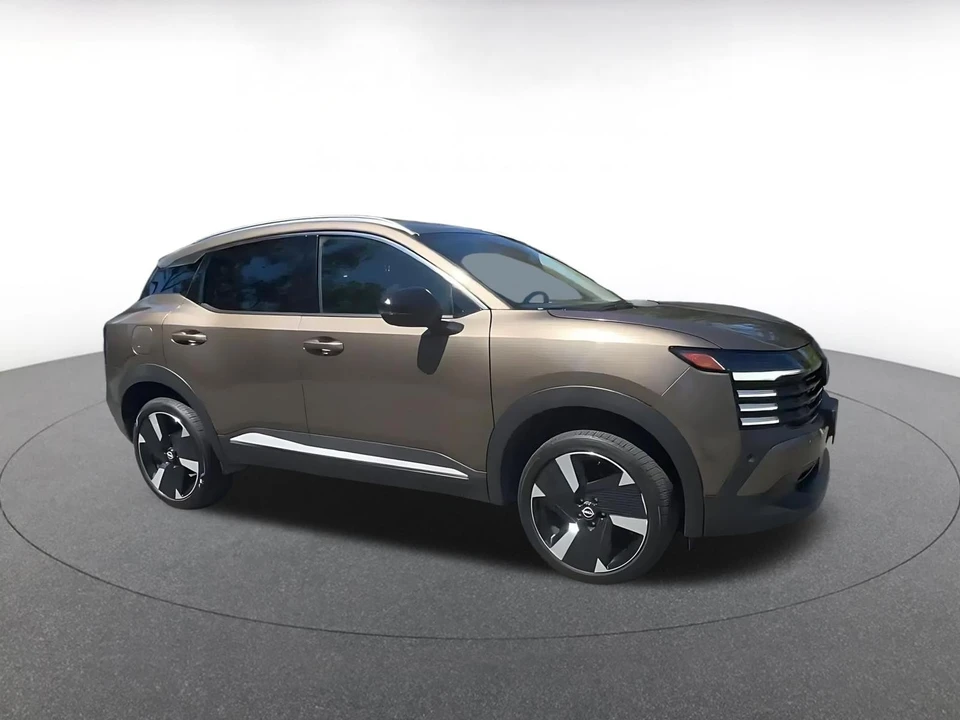 2026 Nissan Kicks - Image 2 of 31