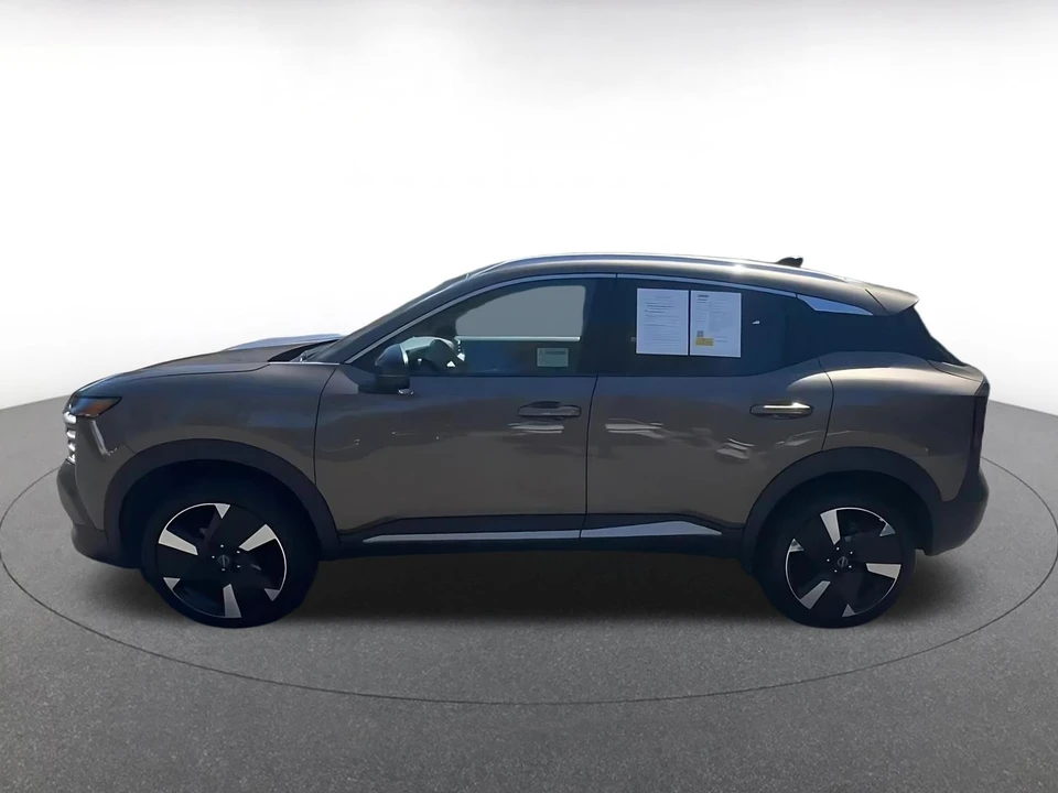 2026 Nissan Kicks - Image 11 of 31