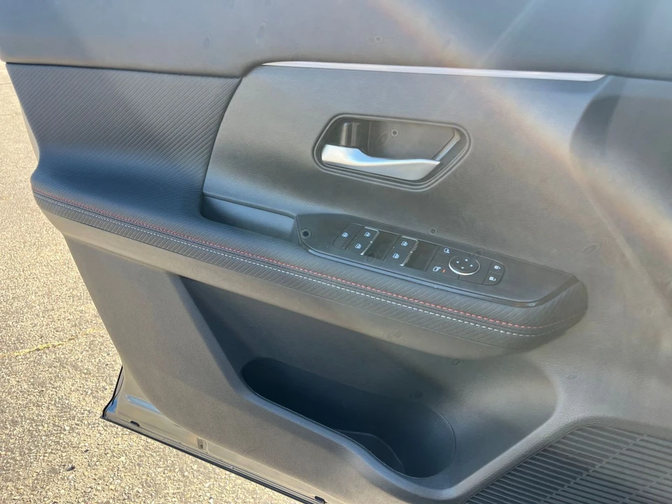 2026 Nissan Kicks - Image 20 of 31