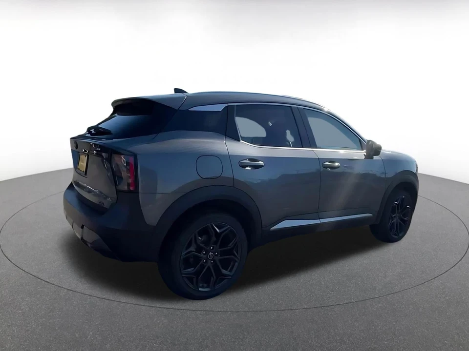 2026 Nissan Kicks - Image 16 of 31