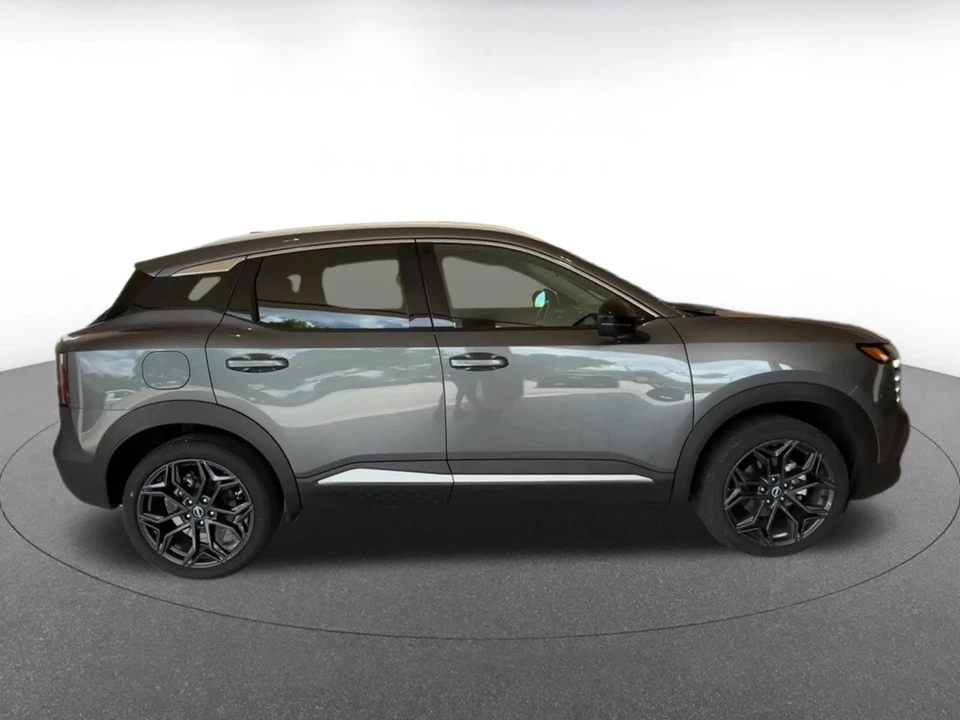 2026 Nissan Kicks - Image 18 of 31