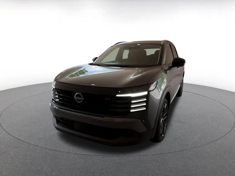2026 Nissan Kicks - Image 4 of 31