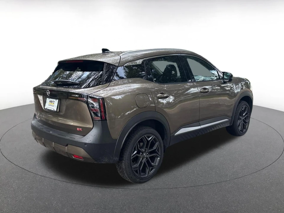 2026 Nissan Kicks - Image 14 of 24