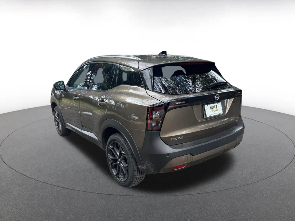 2026 Nissan Kicks - Image 9 of 24
