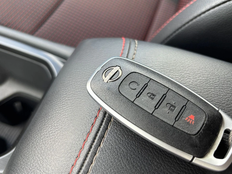 2026 Nissan Kicks - Image 24 of 31