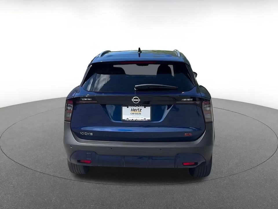 2026 Nissan Kicks - Image 12 of 31