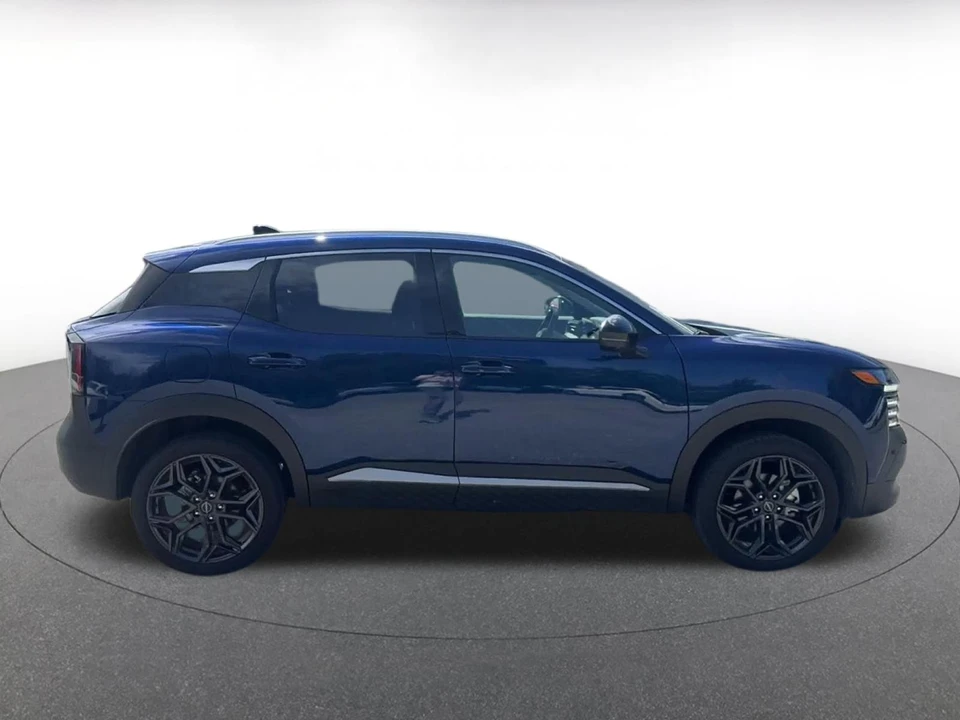 2026 Nissan Kicks - Image 17 of 31