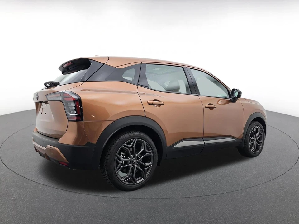 2026 Nissan Kicks - Image 9 of 23