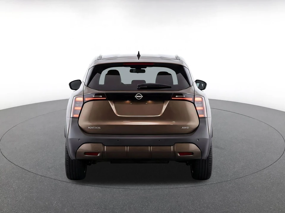 2026 Nissan Kicks - Image 8 of 23