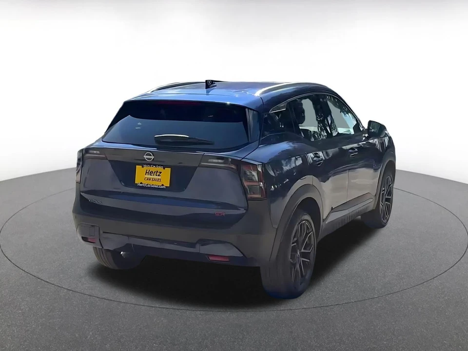 2026 Nissan Kicks - Image 15 of 31