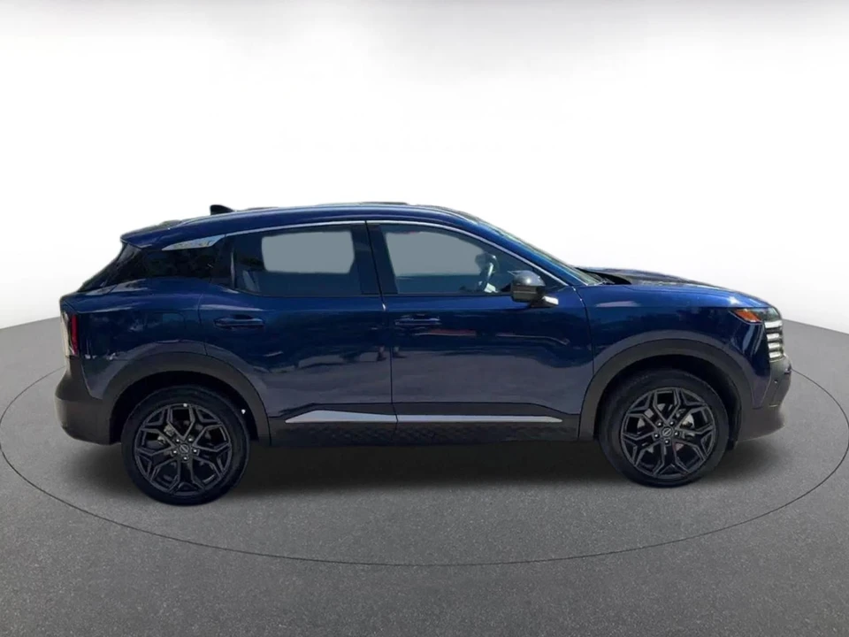 2026 Nissan Kicks - Image 17 of 31