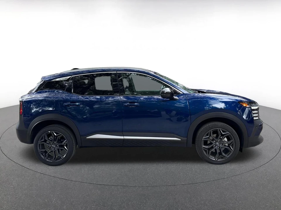 2026 Nissan Kicks - Image 15 of 24