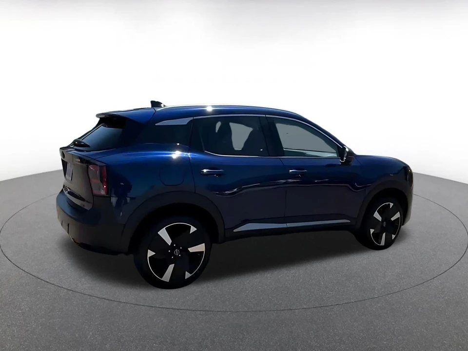 2026 Nissan Kicks - Image 16 of 31