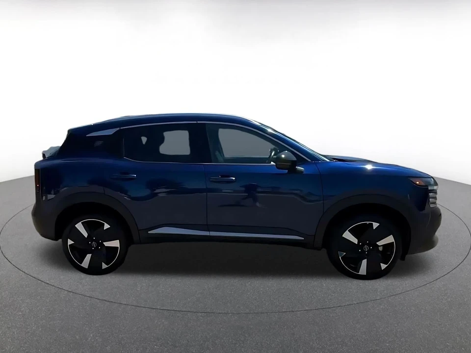 2026 Nissan Kicks - Image 17 of 31