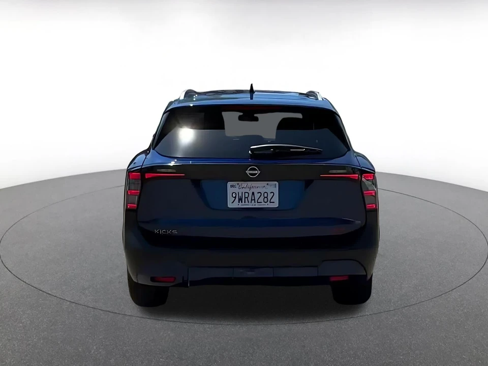 2026 Nissan Kicks - Image 14 of 31
