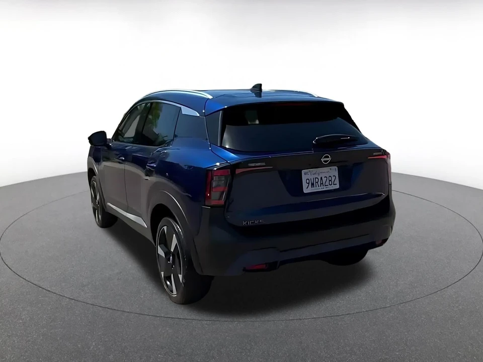 2026 Nissan Kicks - Image 12 of 31