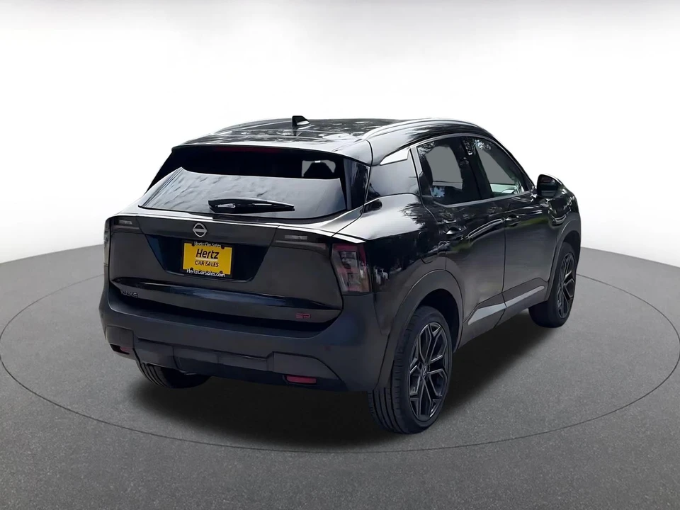 2026 Nissan Kicks - Image 15 of 31