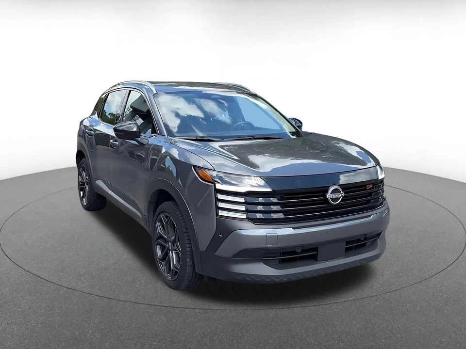 2026 Nissan Kicks - Image 2 of 31