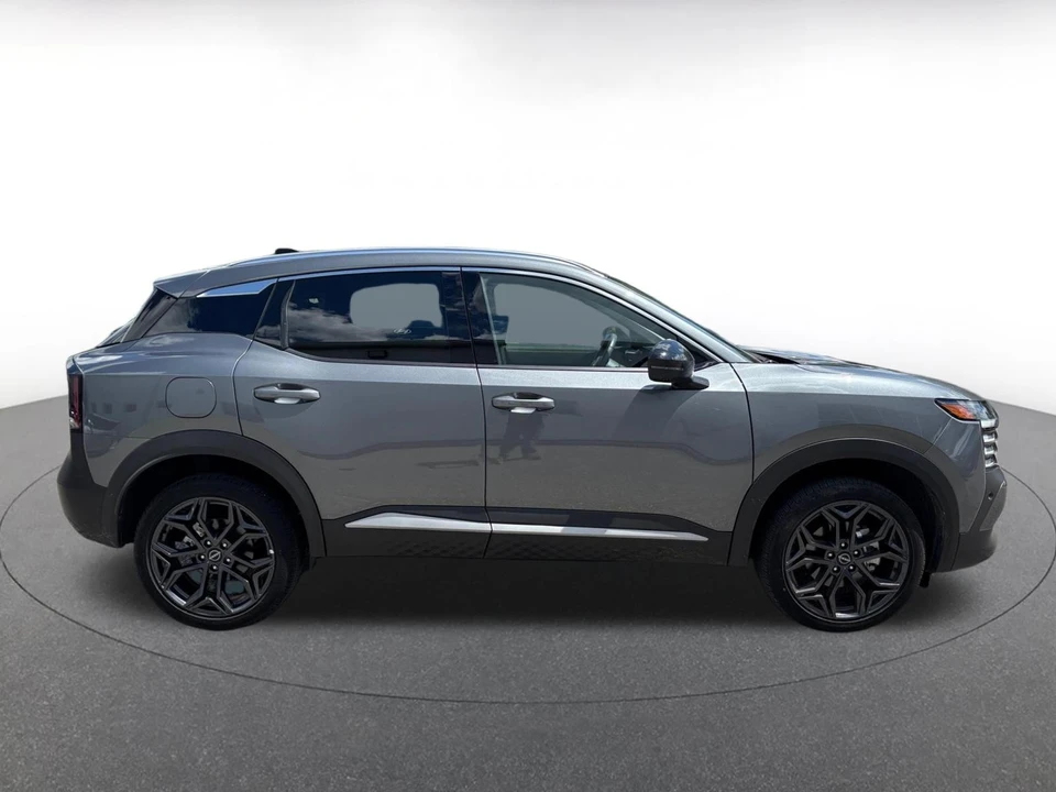 2026 Nissan Kicks - Image 16 of 31