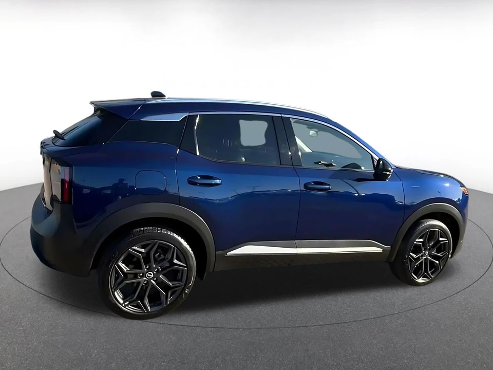 2026 Nissan Kicks - Image 16 of 31