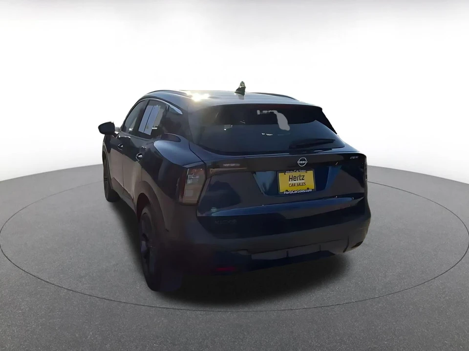 2026 Nissan Kicks - Image 12 of 31