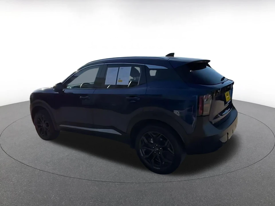 2026 Nissan Kicks - Image 11 of 31