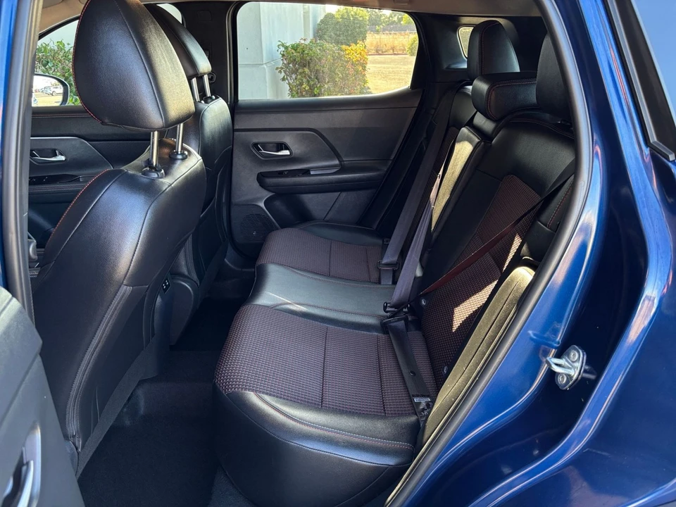 2026 Nissan Kicks - Image 27 of 31