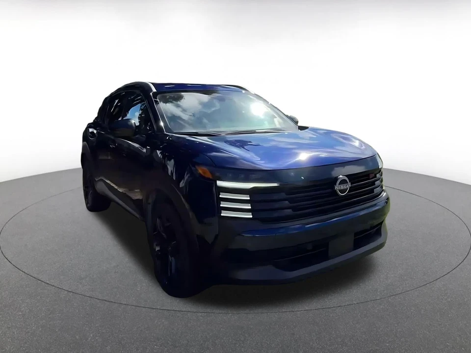 2026 Nissan Kicks - Image 3 of 31
