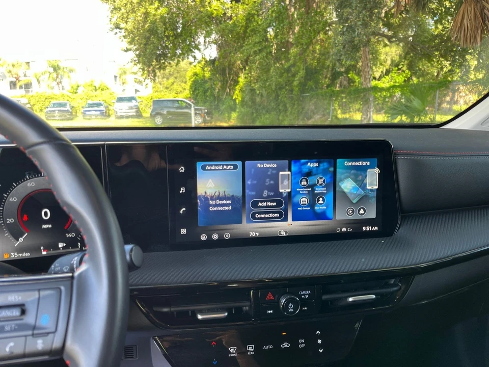 2026 Nissan Kicks - Image 18 of 31