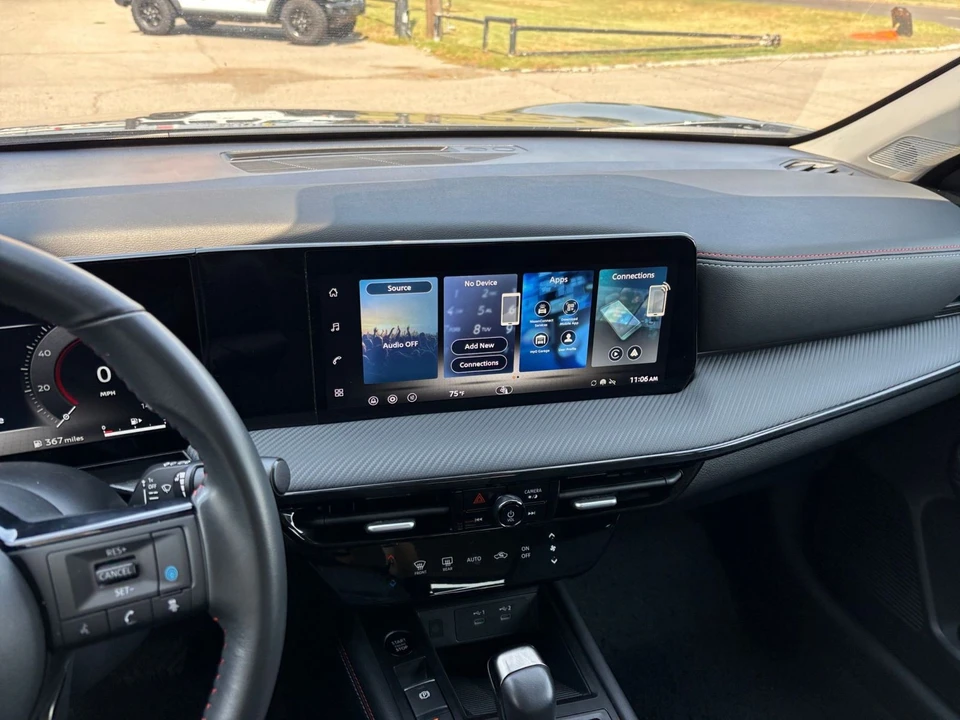 2026 Nissan Kicks - Image 18 of 31