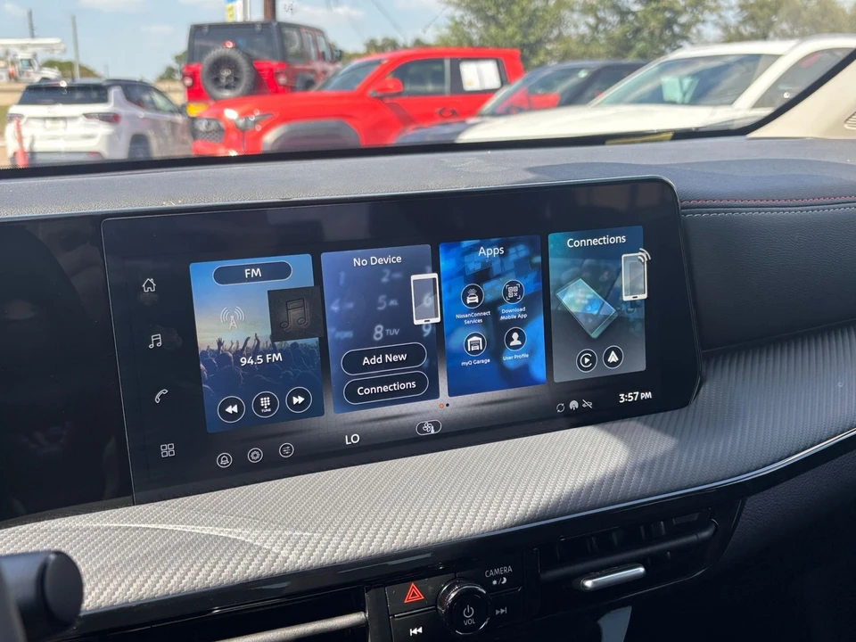 2026 Nissan Kicks - Image 21 of 31