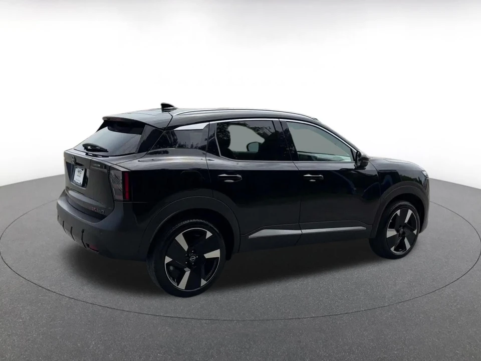 2026 Nissan Kicks - Image 15 of 31