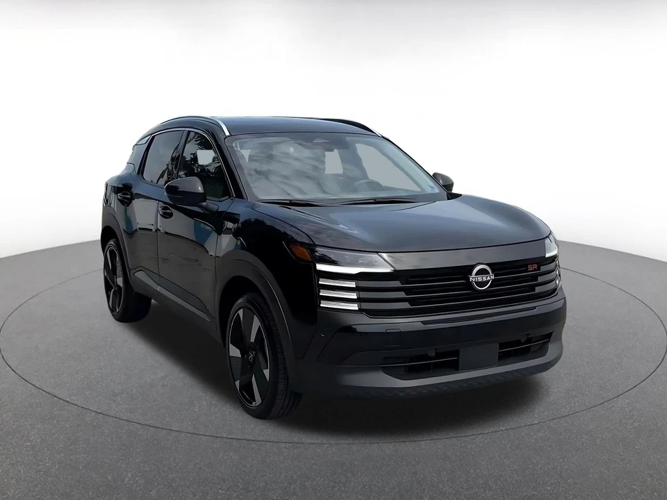 2026 Nissan Kicks - Image 3 of 31