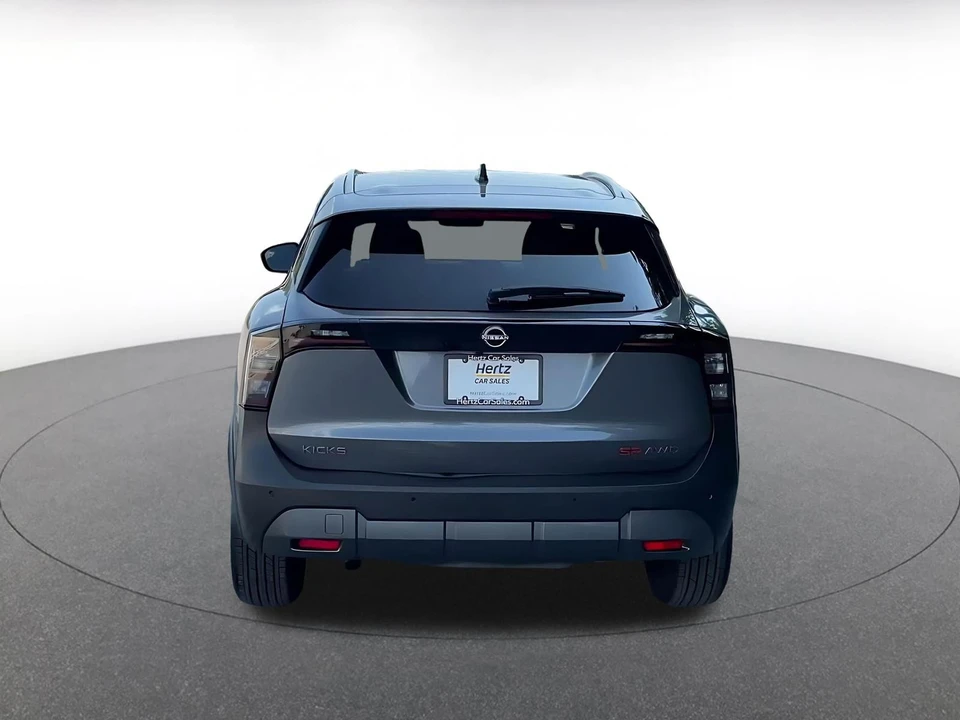 2026 Nissan Kicks - Image 14 of 31