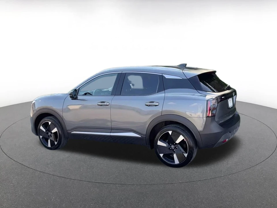 2026 Nissan Kicks - Image 11 of 31