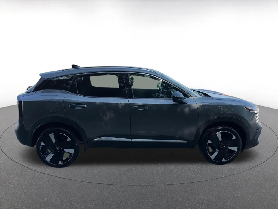 2026 Nissan Kicks - Image 17 of 31