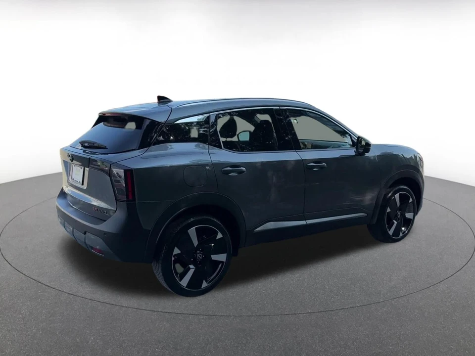 2026 Nissan Kicks - Image 15 of 31