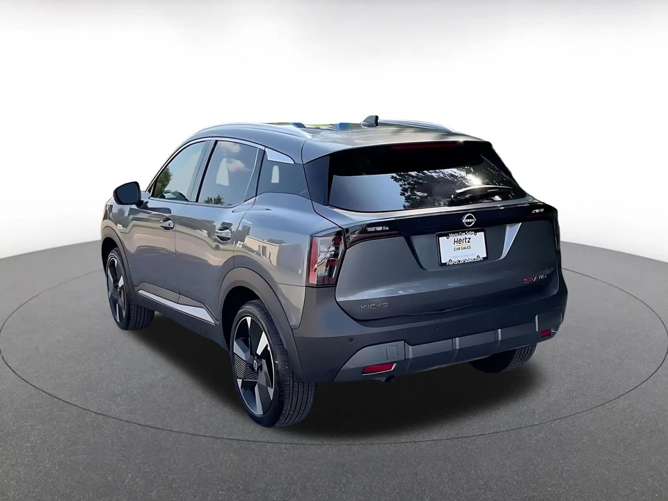 2026 Nissan Kicks - Image 12 of 31