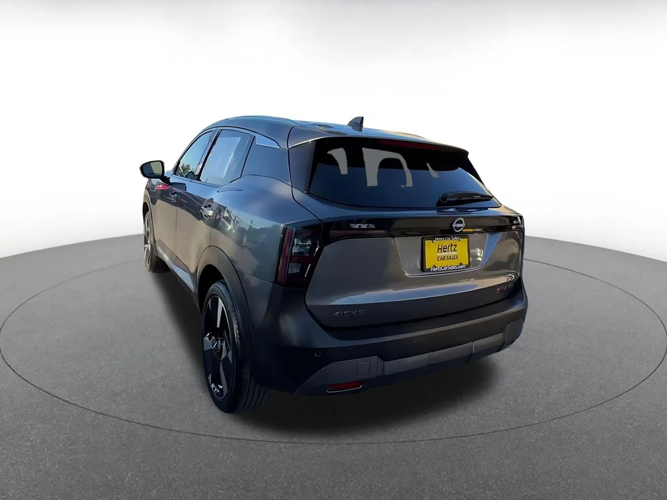 2026 Nissan Kicks - Image 12 of 31