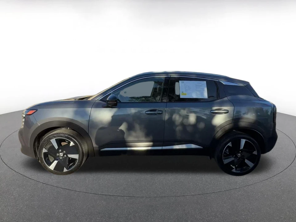 2026 Nissan Kicks - Image 9 of 31
