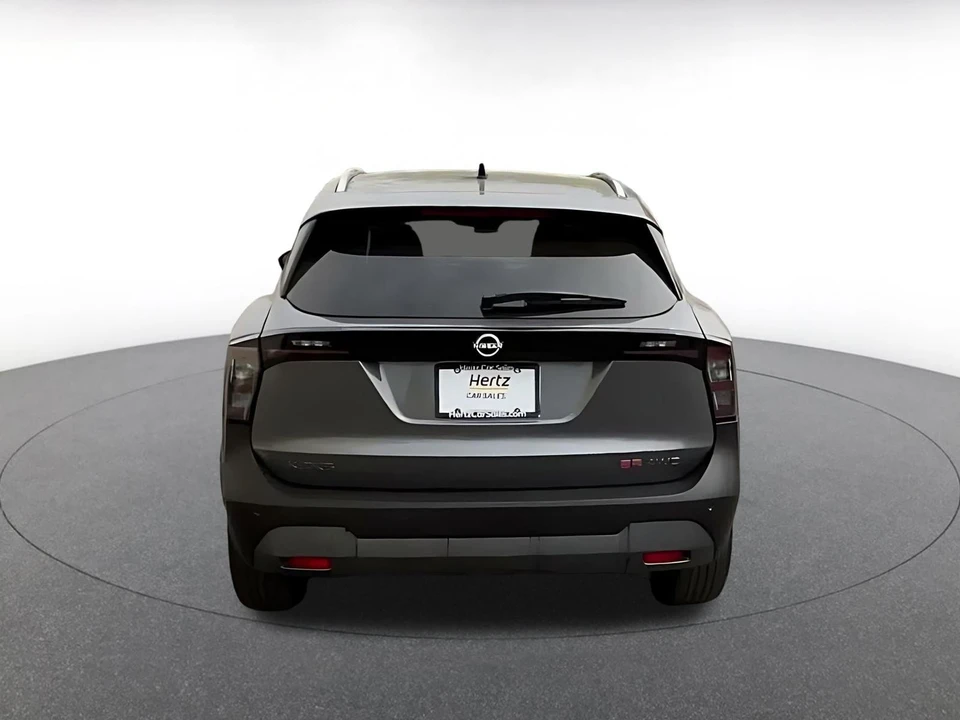 2026 Nissan Kicks - Image 16 of 31