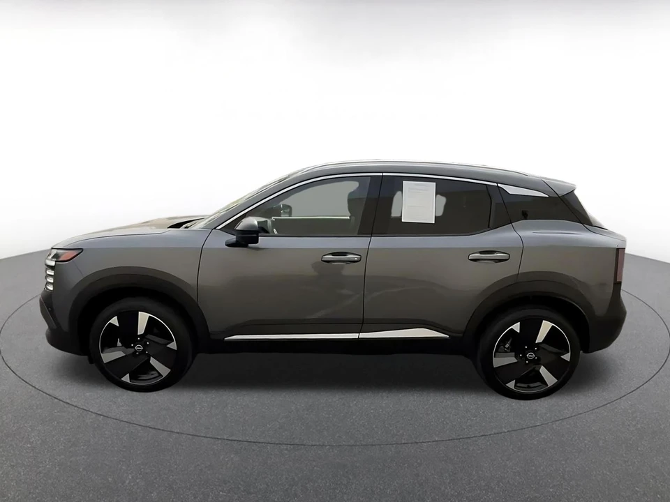 2026 Nissan Kicks - Image 12 of 31
