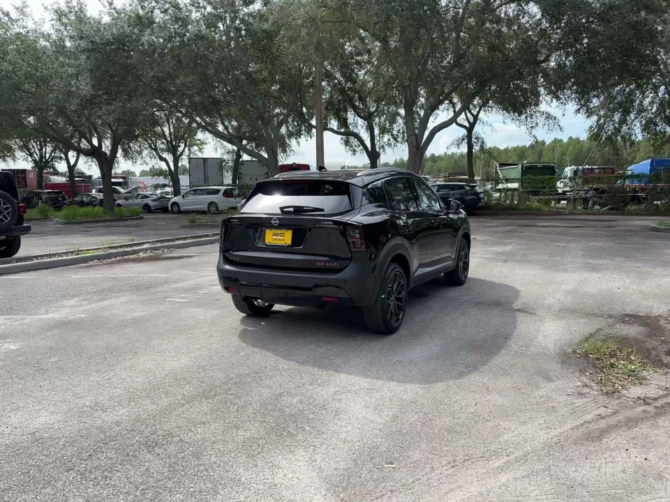 2026 Nissan Kicks - Image 15 of 31