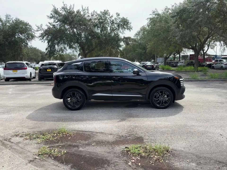 2026 Nissan Kicks - Image 16 of 31
