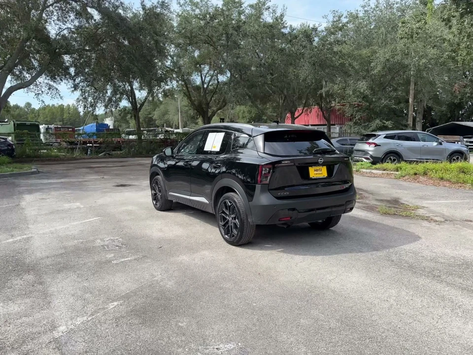 2026 Nissan Kicks - Image 12 of 31