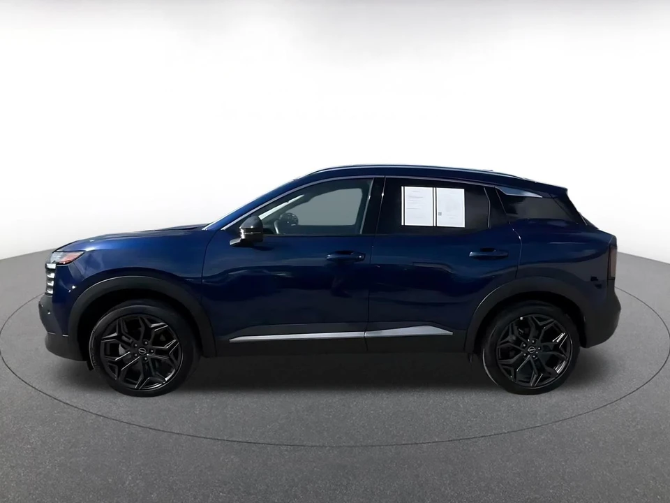 2026 Nissan Kicks - Image 9 of 31