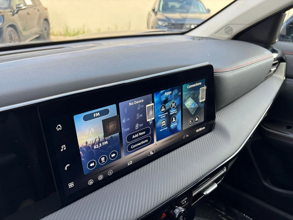 2026 Nissan Kicks - Image 21 of 31