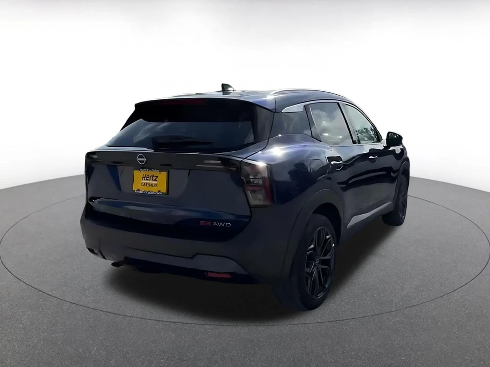2026 Nissan Kicks - Image 15 of 31