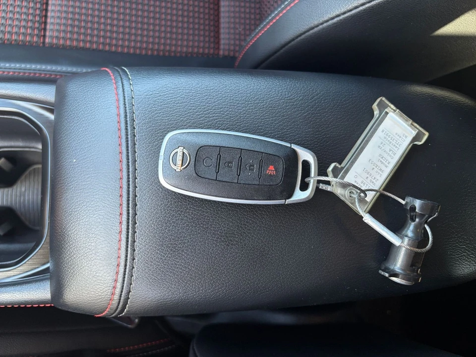 2026 Nissan Kicks - Image 22 of 31