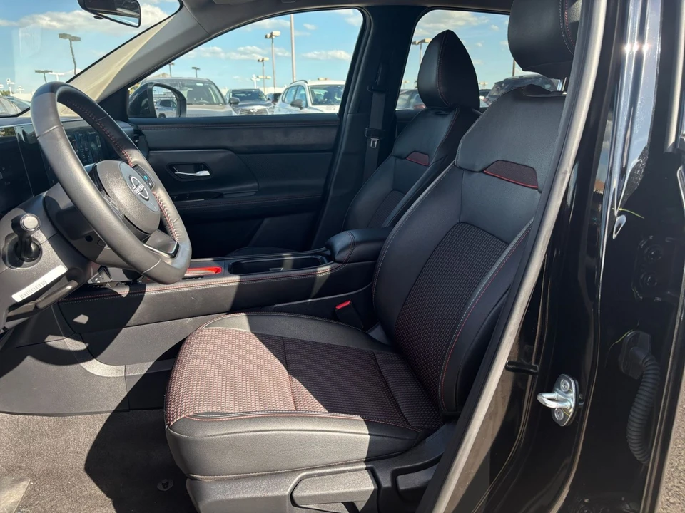 2026 Nissan Kicks - Image 29 of 31